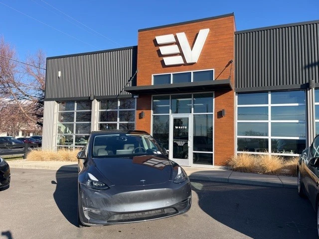 2022 Tesla Model Y - Image 2 of 21
