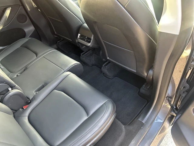2022 Tesla Model Y - Image 19 of 21