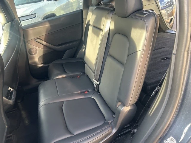 2022 Tesla Model Y - Image 16 of 21