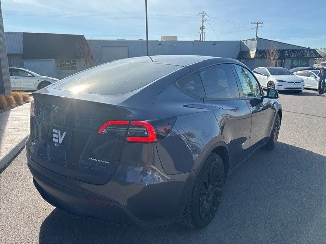 2022 Tesla Model Y - Image 9 of 21