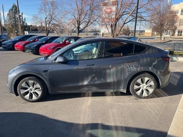2022 Tesla Model Y - Image 3 of 21