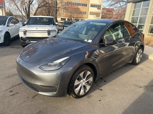 2022 Tesla Model Y - Image 4 of 21