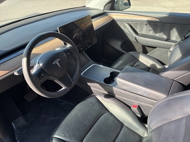 2022 Tesla Model Y - Image 13 of 21