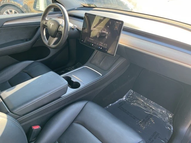 2022 Tesla Model Y - Image 18 of 21