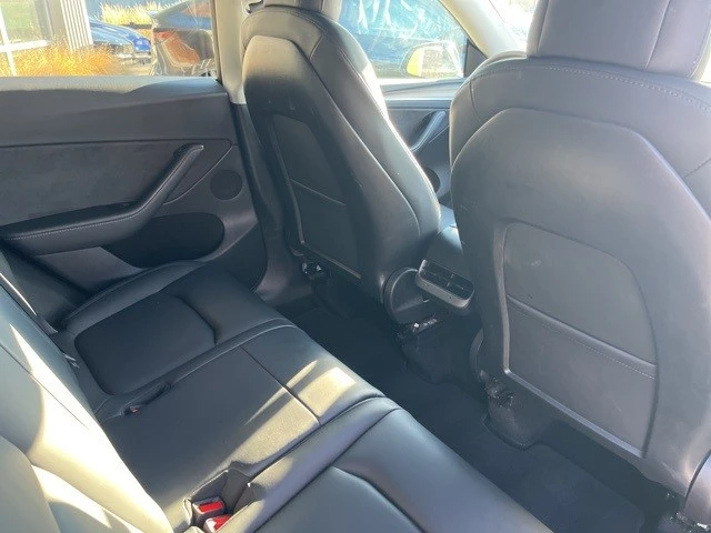 2022 Tesla Model Y - Image 15 of 21
