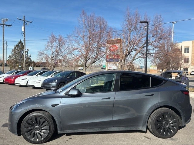 2022 Tesla Model Y - Image 4 of 21