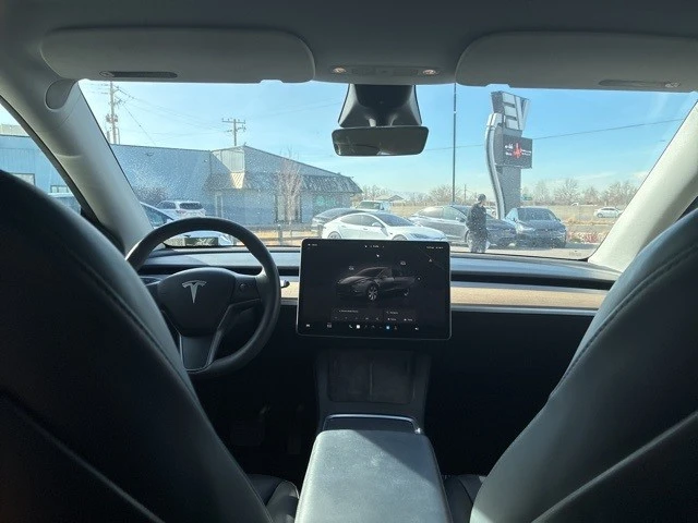 2022 Tesla Model Y - Image 18 of 21
