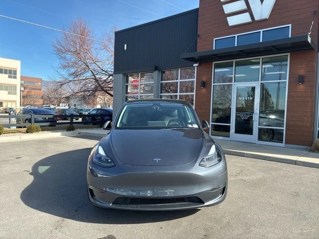 2022 Tesla Model Y - Image 2 of 21