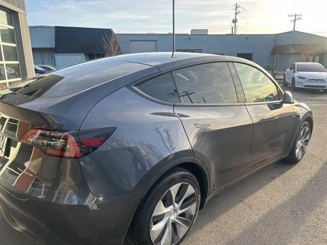 2022 Tesla Model Y - Image 8 of 21