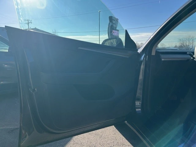 2022 Tesla Model Y - Image 6 of 21
