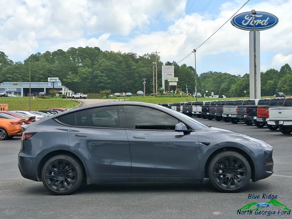 2022 Tesla Model Y - Image 18 of 21