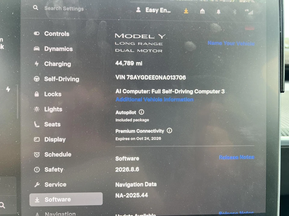 2022 Tesla Model Y - Image 15 of 16