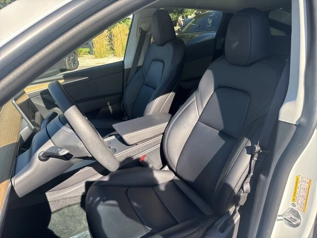 2022 Tesla Model Y - Image 11 of 21