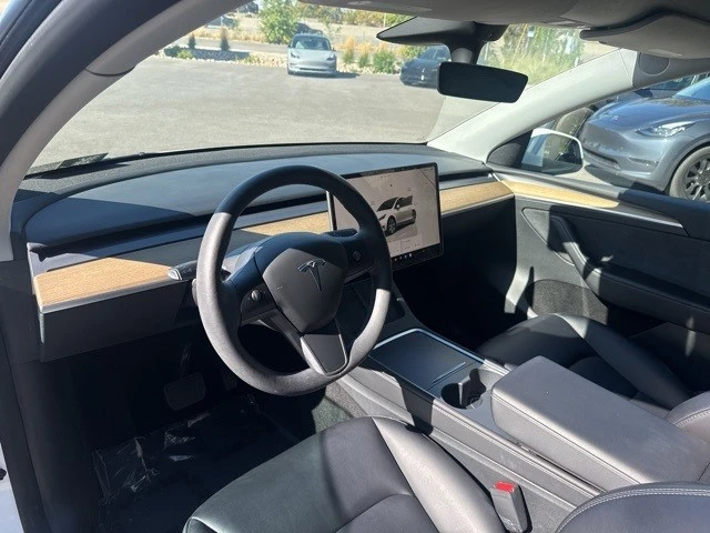 2022 Tesla Model Y - Image 12 of 21
