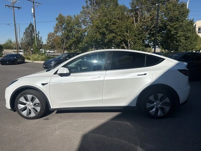 2022 Tesla Model Y - Image 5 of 21