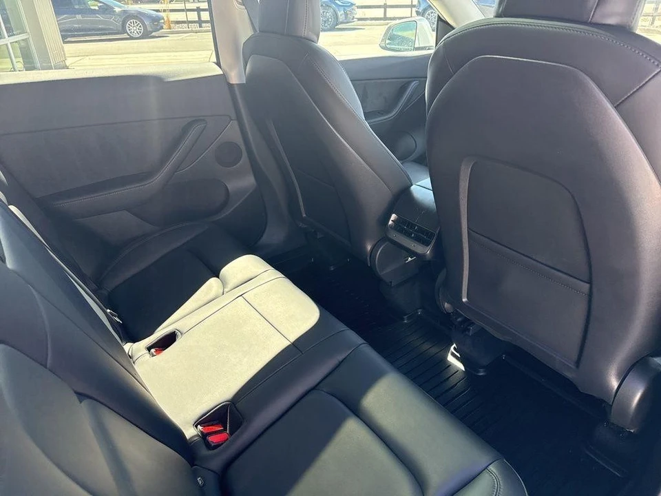 2022 Tesla Model Y - Image 19 of 21