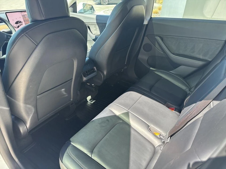 2022 Tesla Model Y - Image 15 of 21