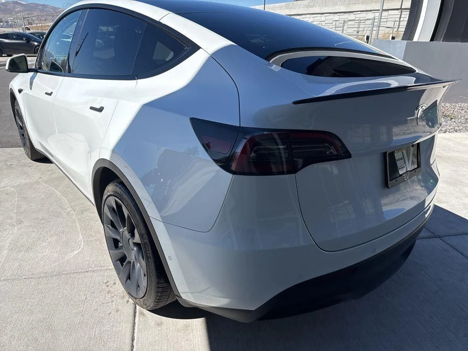 2022 Tesla Model Y - Image 6 of 21