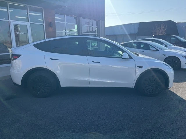 2022 Tesla Model Y - Image 7 of 21
