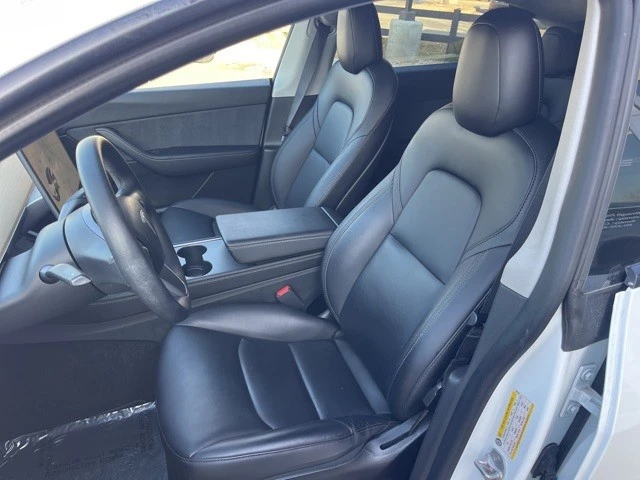 2022 Tesla Model Y - Image 10 of 21