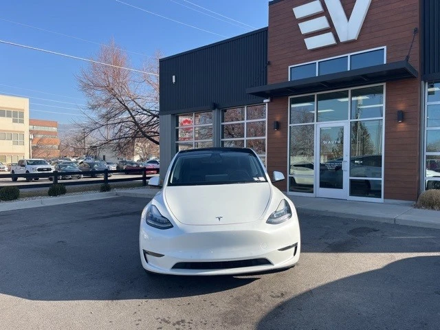 2022 Tesla Model Y - Image 2 of 21