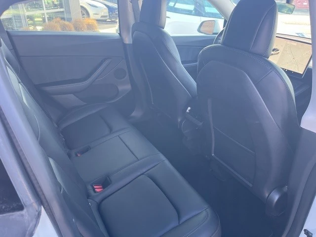 2022 Tesla Model Y - Image 17 of 21