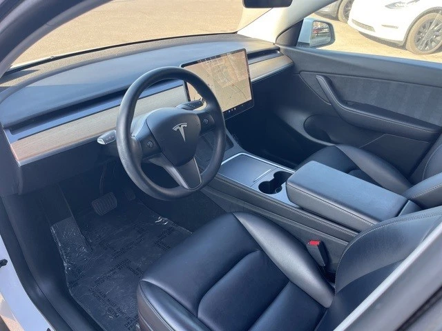 2022 Tesla Model Y - Image 9 of 21