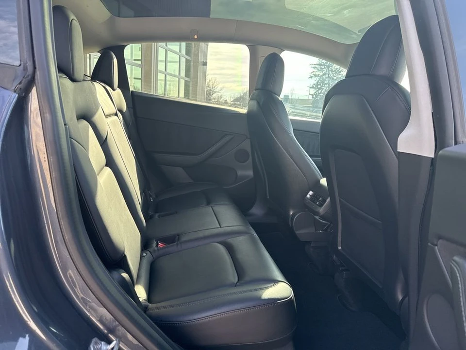 2022 Tesla Model Y - Image 19 of 21