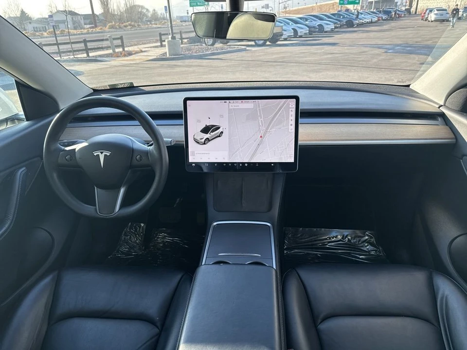 2022 Tesla Model Y - Image 20 of 21