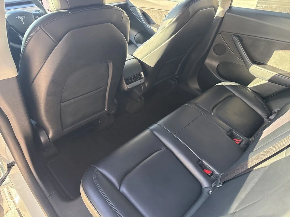 2022 Tesla Model Y - Image 14 of 21