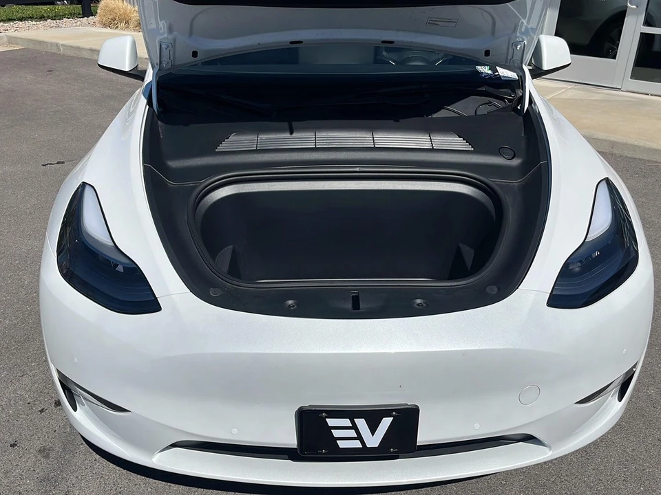 2022 Tesla Model Y - Image 27 of 27