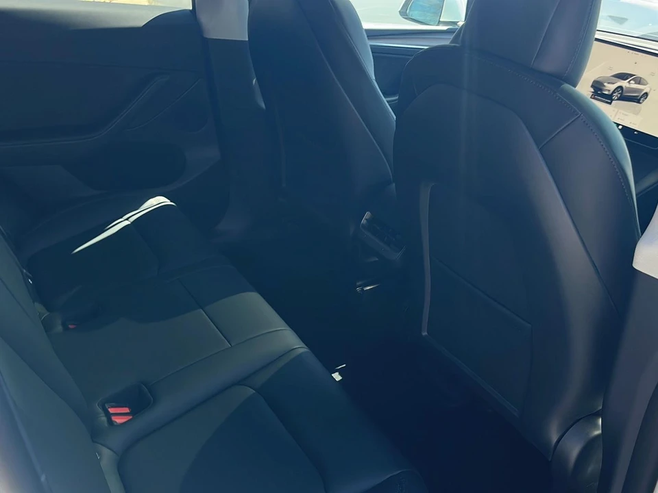 2022 Tesla Model Y - Image 19 of 21