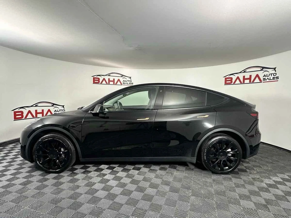 2022 Tesla Model Y - Image 4 of 21