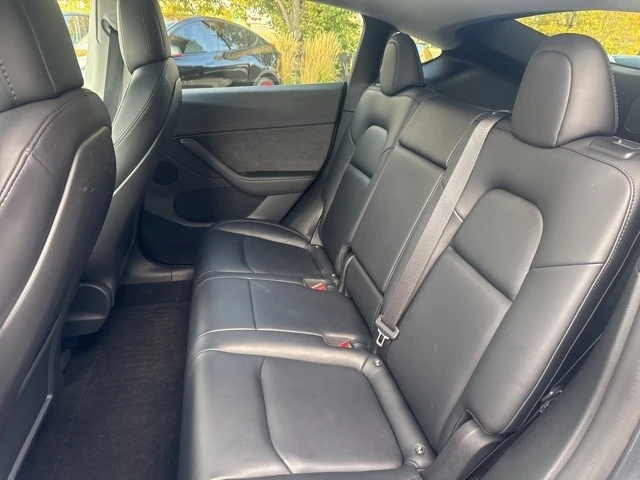 2022 Tesla Model Y - Image 16 of 21