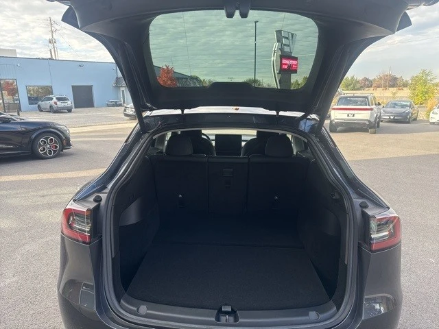2022 Tesla Model Y - Image 18 of 21