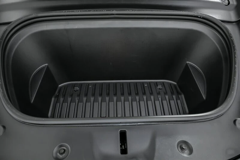 2022 Tesla Model Y - Image 14 of 21