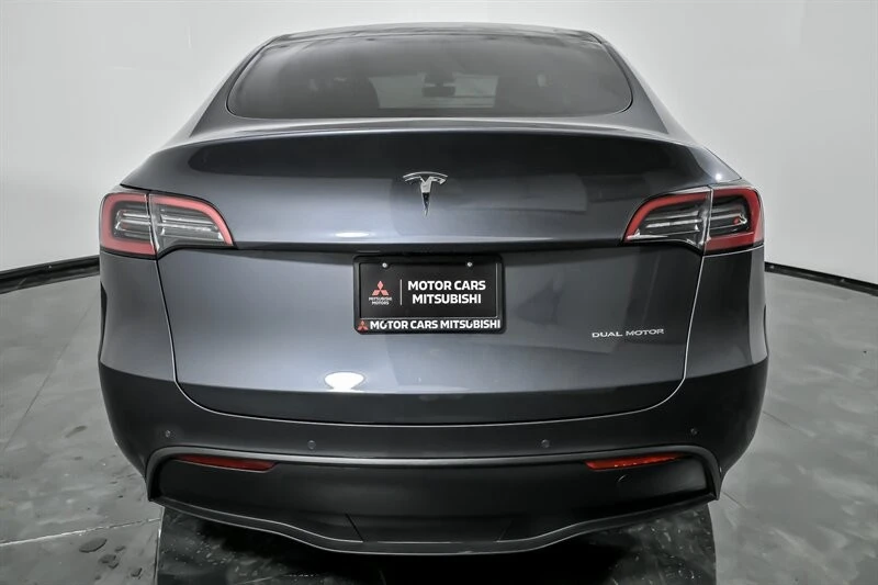 2022 Tesla Model Y - Image 9 of 21