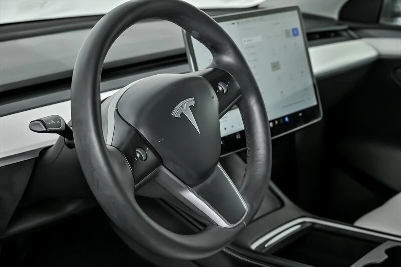 2022 Tesla Model Y - Image 21 of 21