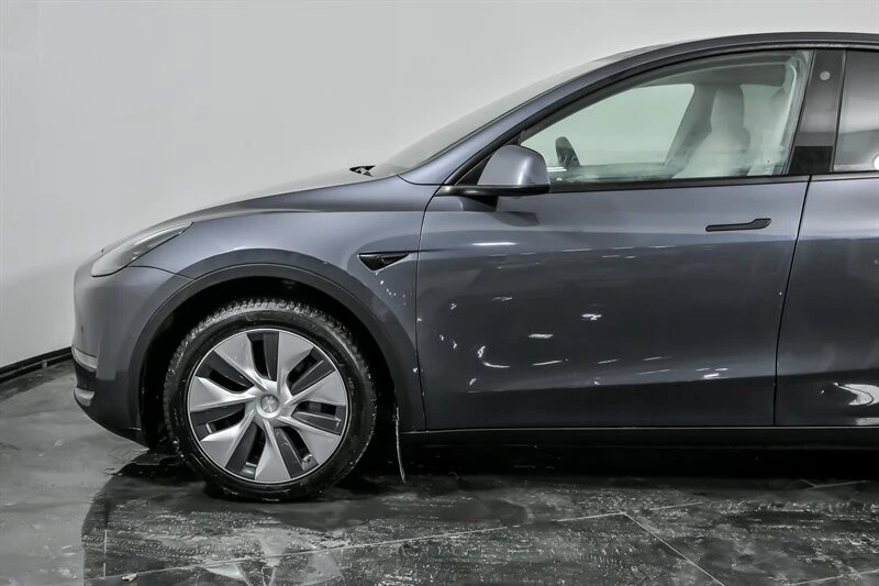 2022 Tesla Model Y - Image 6 of 21