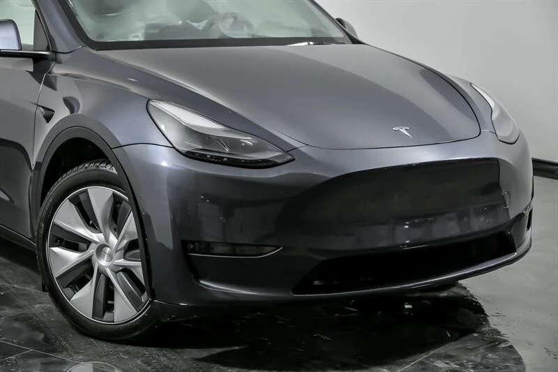 2022 Tesla Model Y - Image 2 of 21