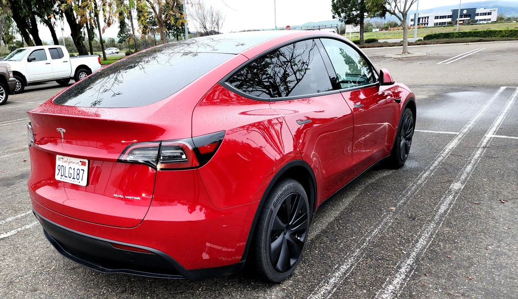 2022 Tesla Model Y - Image 4 of 7