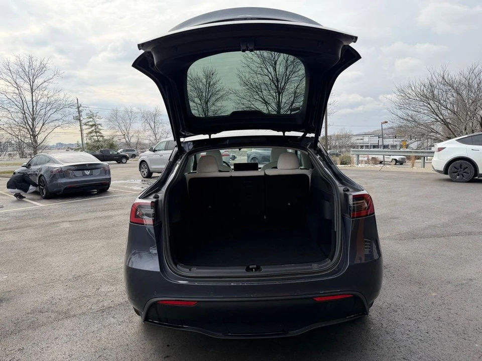 2022 Tesla Model Y - Image 6 of 15