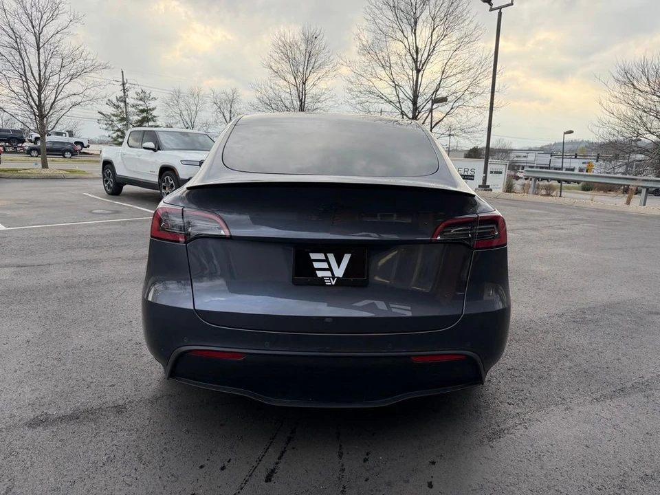 2022 Tesla Model Y - Image 4 of 18