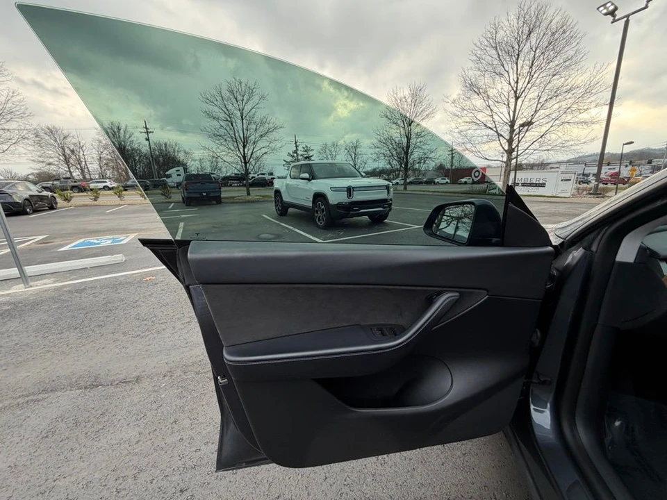 2022 Tesla Model Y - Image 6 of 18