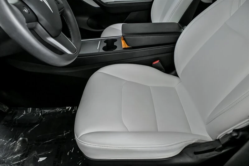 2022 Tesla Model Y - Image 17 of 21