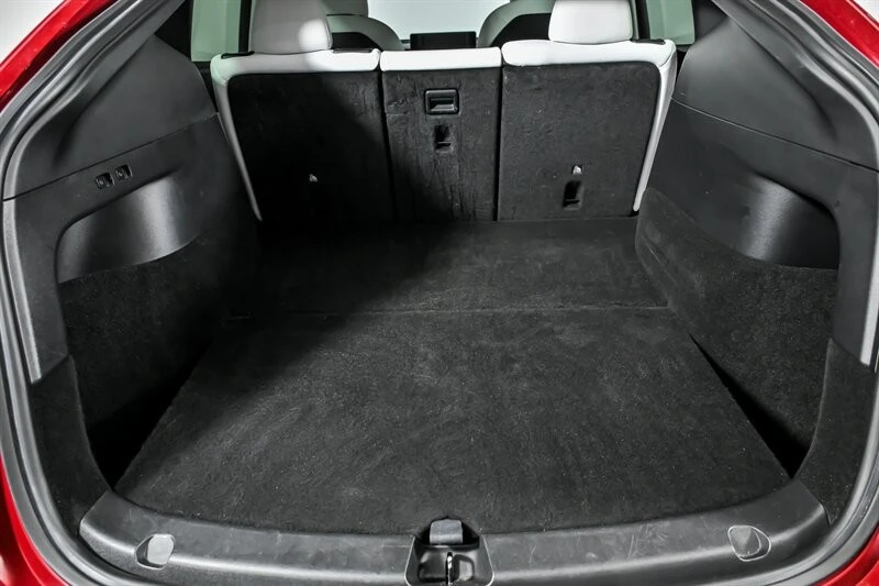 2022 Tesla Model Y - Image 13 of 21