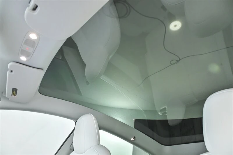 2022 Tesla Model Y - Image 19 of 21