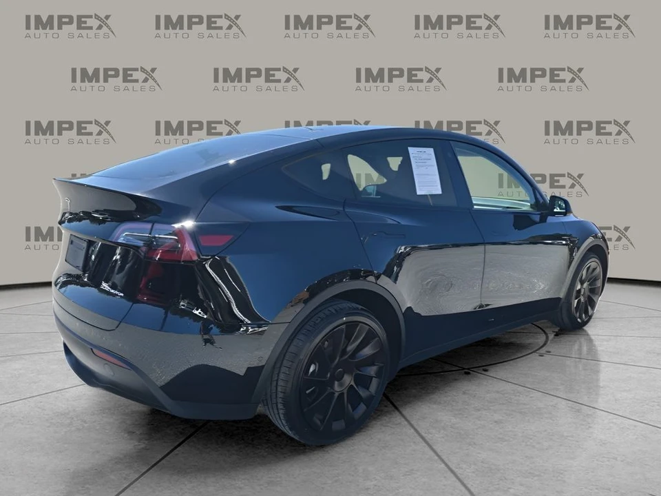 2022 Tesla Model Y - Image 5 of 12