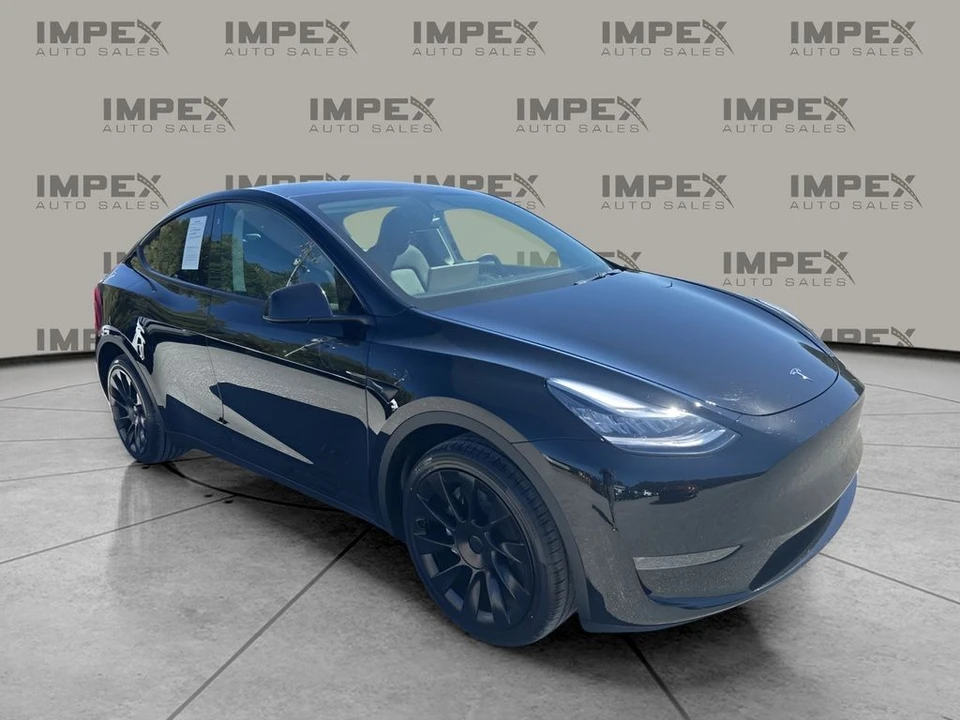 2022 Tesla Model Y - Image 7 of 12