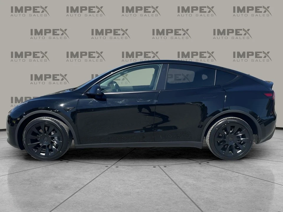 2022 Tesla Model Y - Image 2 of 12